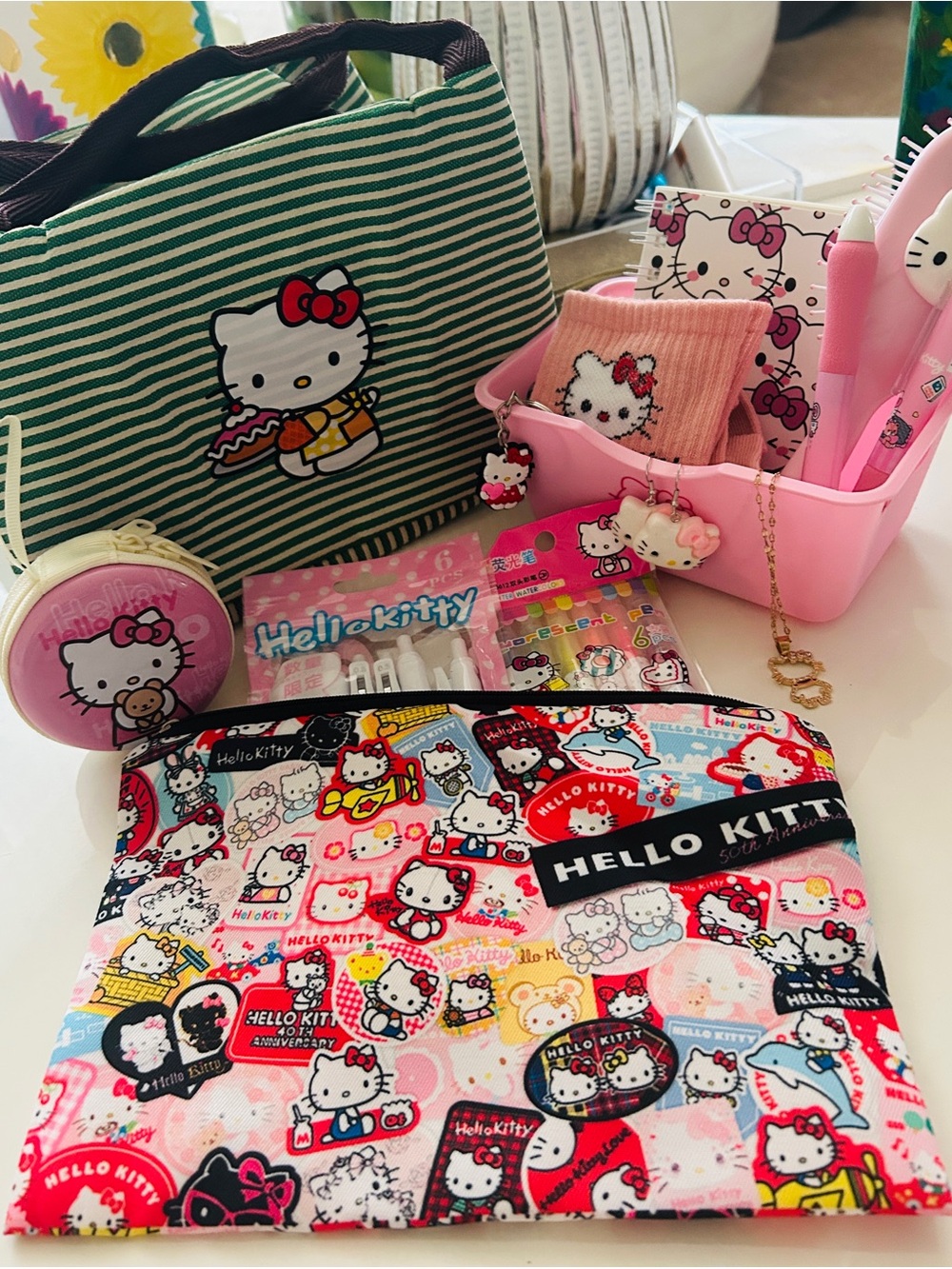 Back To School Hello Kitty Fan Accessories Set